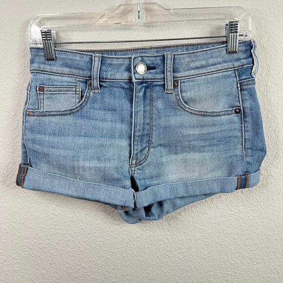 American Eagle Hi-Rise Shortie Denim Shorts Women's 6 Light Wash Cuffed - Picture 1 of 6